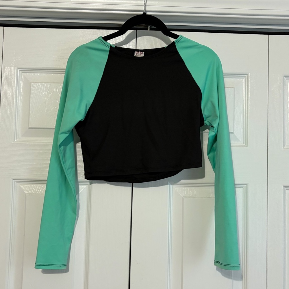 Ron Jon Black and Green Long Sleeve Cropped Rash Surf Guard Top